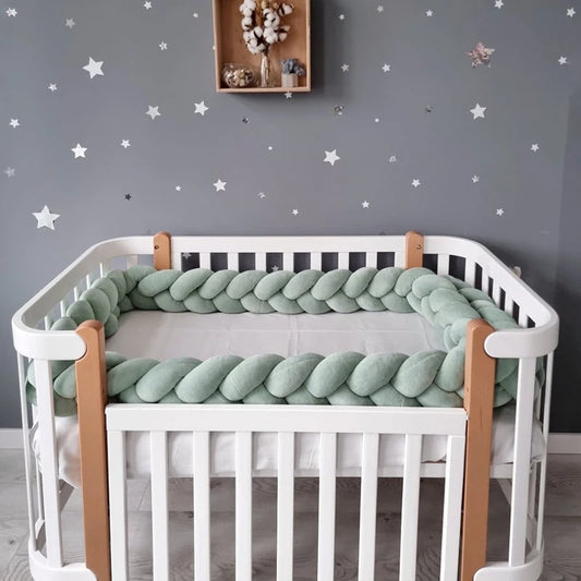 SnugBraid™ – Zachte Gevlochten Ledikantbumper